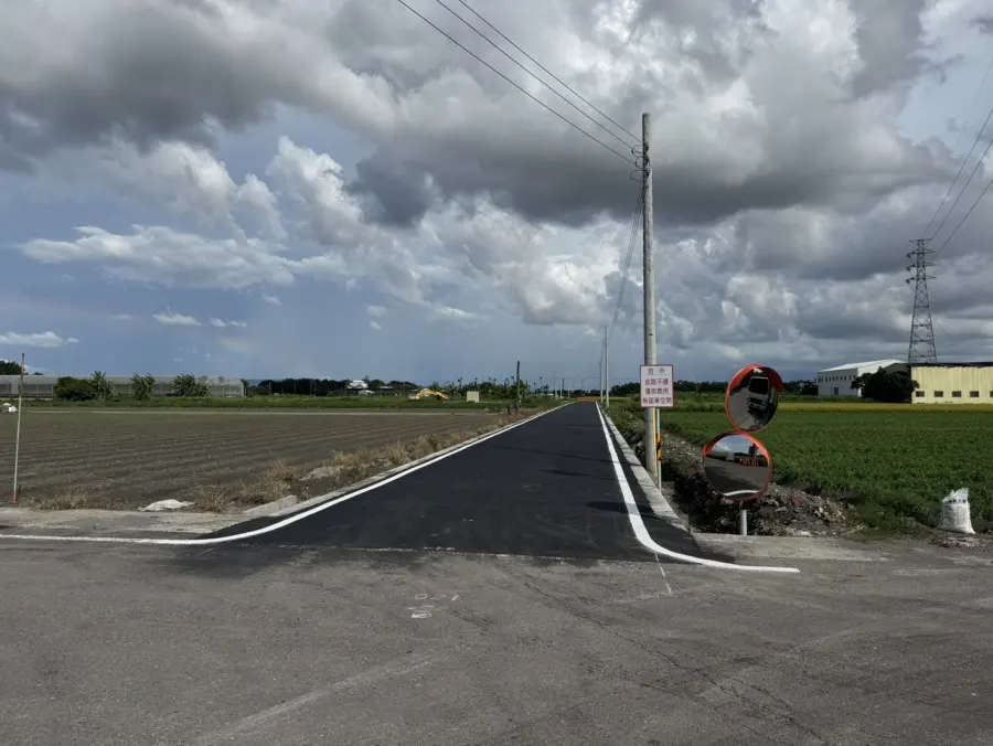 施工後，新鋪路面